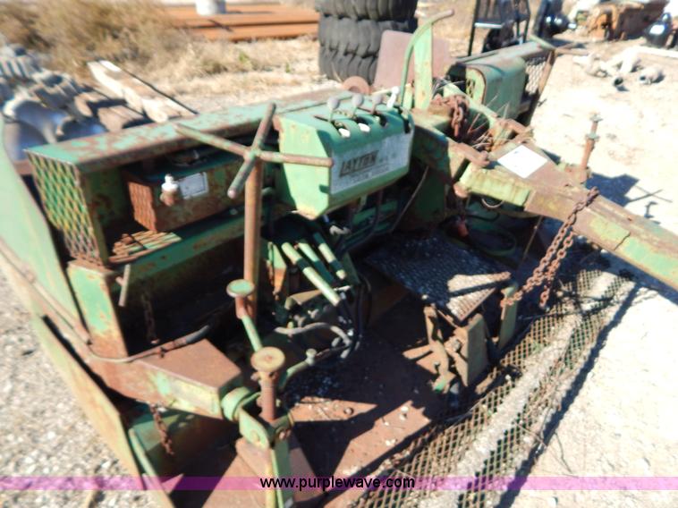 image for item H3975 Layton TB800 paver