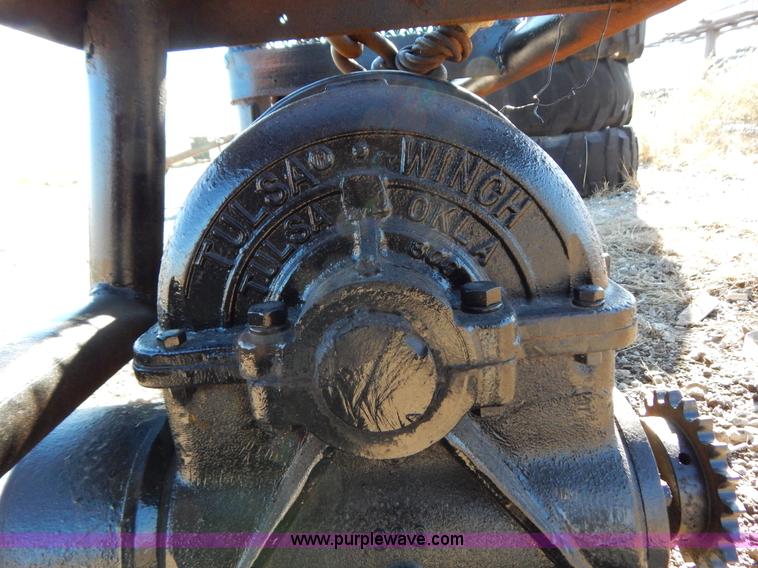 image for item H3977 Tulsa winch