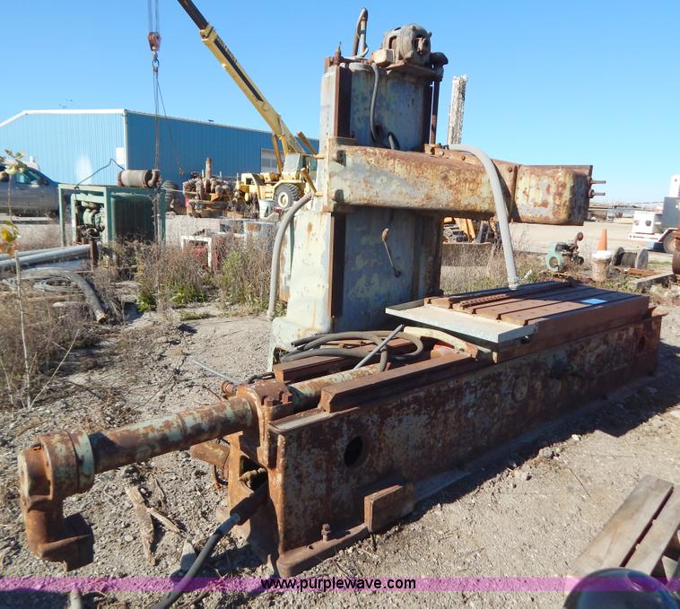 image for item H3981 Rockford vertical mill