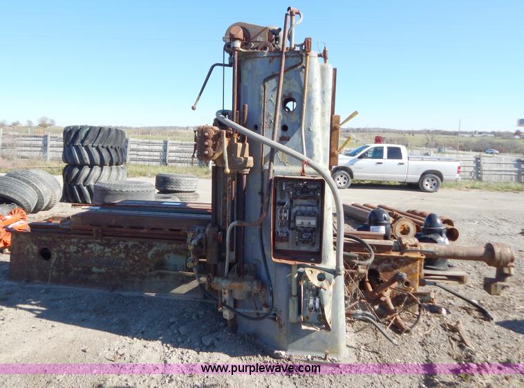 image for item H3981 Rockford vertical mill