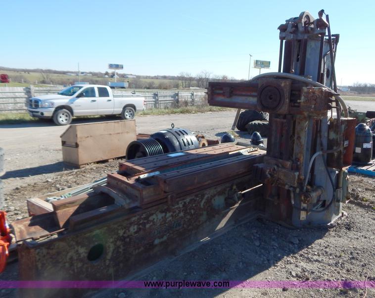 image for item H3981 Rockford vertical mill