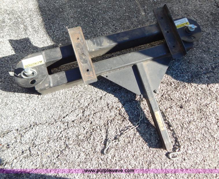 image for item H3999 2011 Billy Goat D21401SE lawn and leaf debris loader