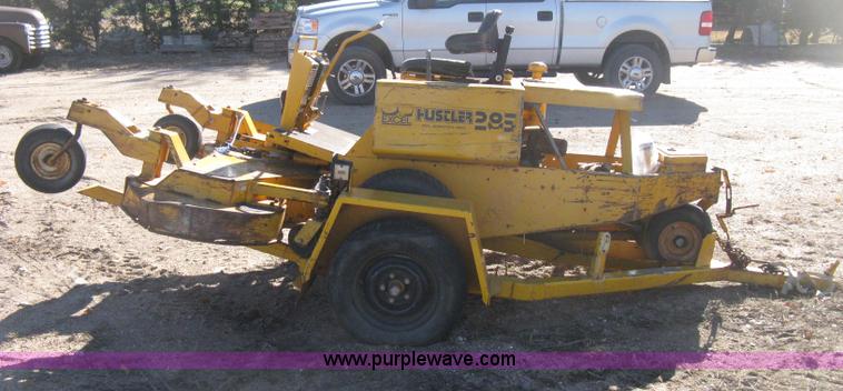image for item H4382 Hustler 285 ZTR lawn mower