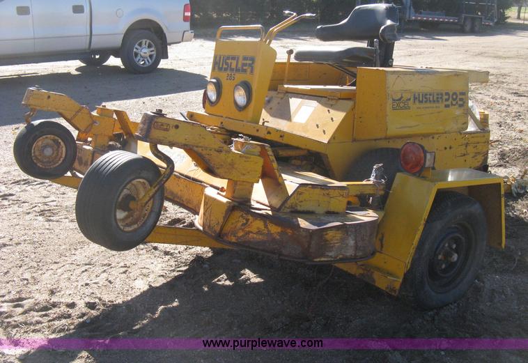 image for item H4382 Hustler 285 ZTR lawn mower