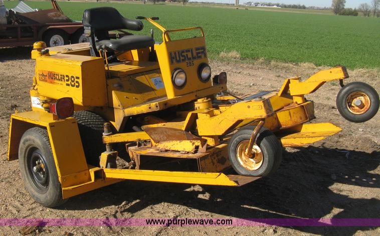 image for item H4382 Hustler 285 ZTR lawn mower