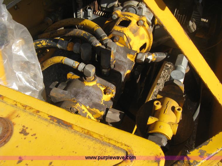 image for item H4382 Hustler 285 ZTR lawn mower