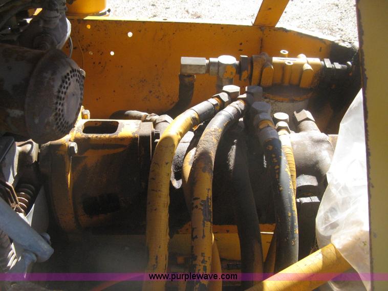 image for item H4382 Hustler 285 ZTR lawn mower