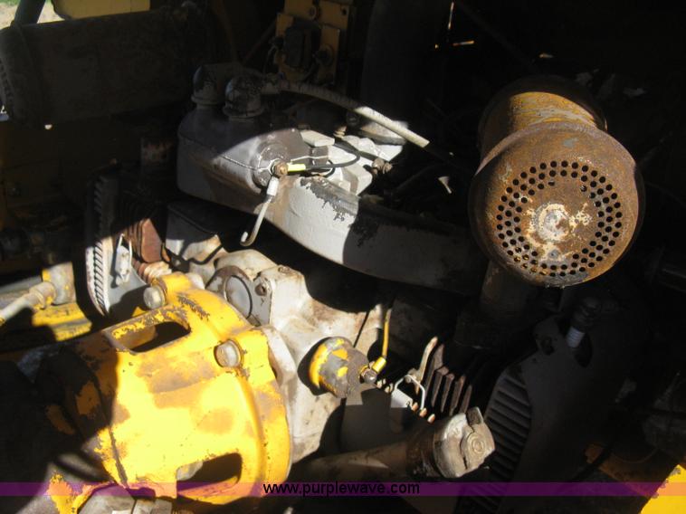 image for item H4382 Hustler 285 ZTR lawn mower