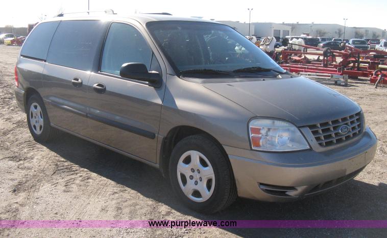 image for item H4388 2006 Ford Freestar SE van