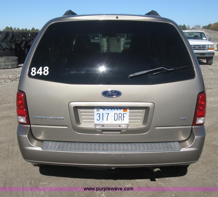 image for item H4388 2006 Ford Freestar SE van
