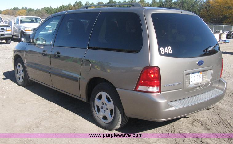 image for item H4388 2006 Ford Freestar SE van