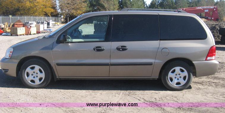 image for item H4388 2006 Ford Freestar SE van
