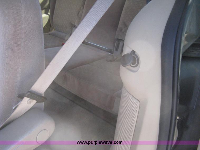 image for item H4388 2006 Ford Freestar SE van