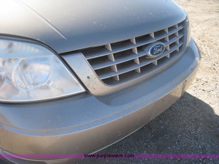 image for item H4388 2006 Ford Freestar SE van