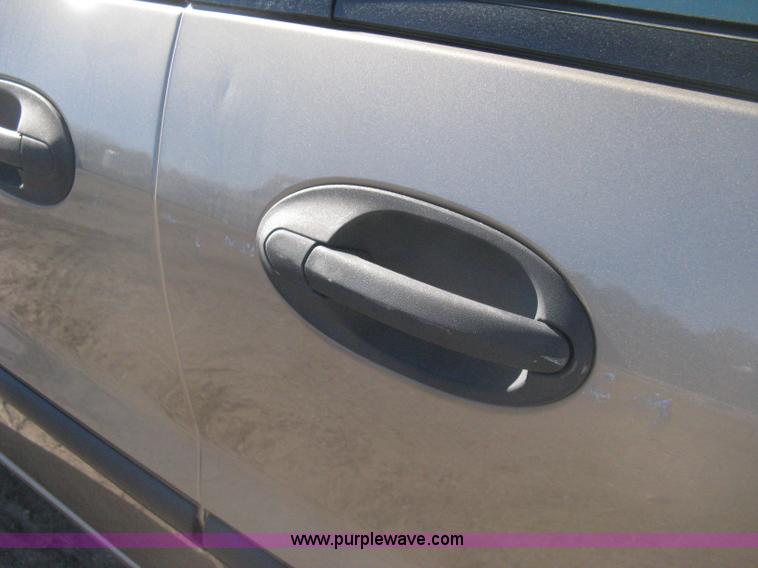 image for item H4388 2006 Ford Freestar SE van