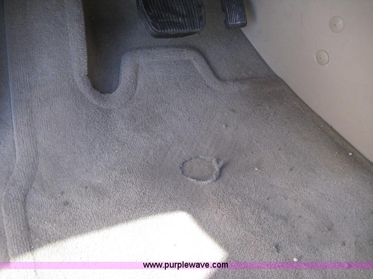 image for item H4388 2006 Ford Freestar SE van