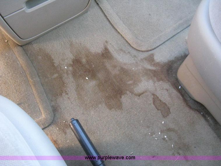 image for item H4388 2006 Ford Freestar SE van