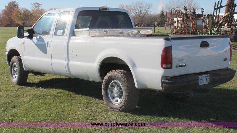 image for item H7888 1999 Ford F250 Super Duty XLT SuperCab pickup truck