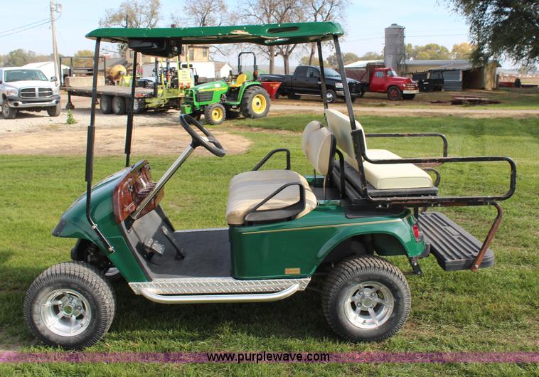 image for item H7972 Ez-go golf cart