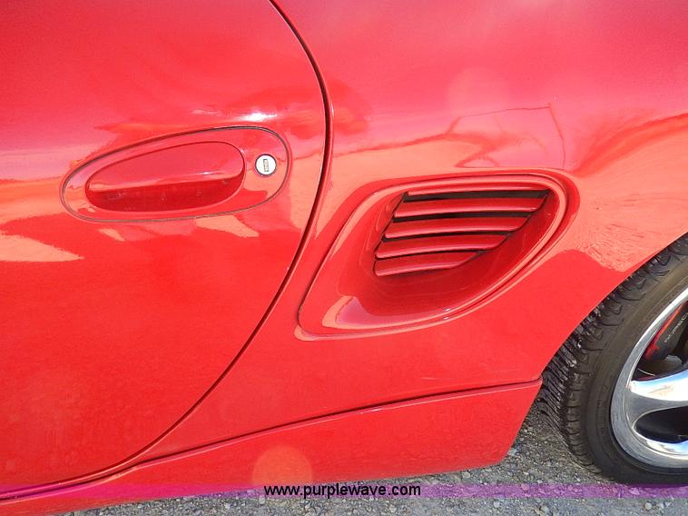 image for item H9502 1999 Porsche Boxster