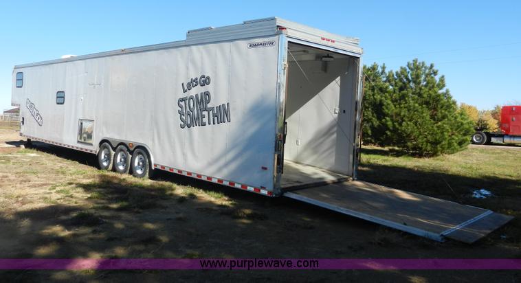 image for item H9567 2002 Roadmaster 46' gooseneck trailer