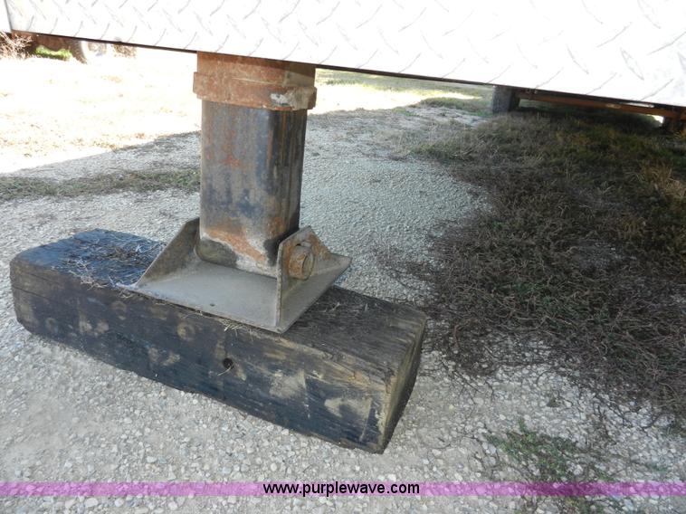 image for item H9567 2002 Roadmaster 46' gooseneck trailer