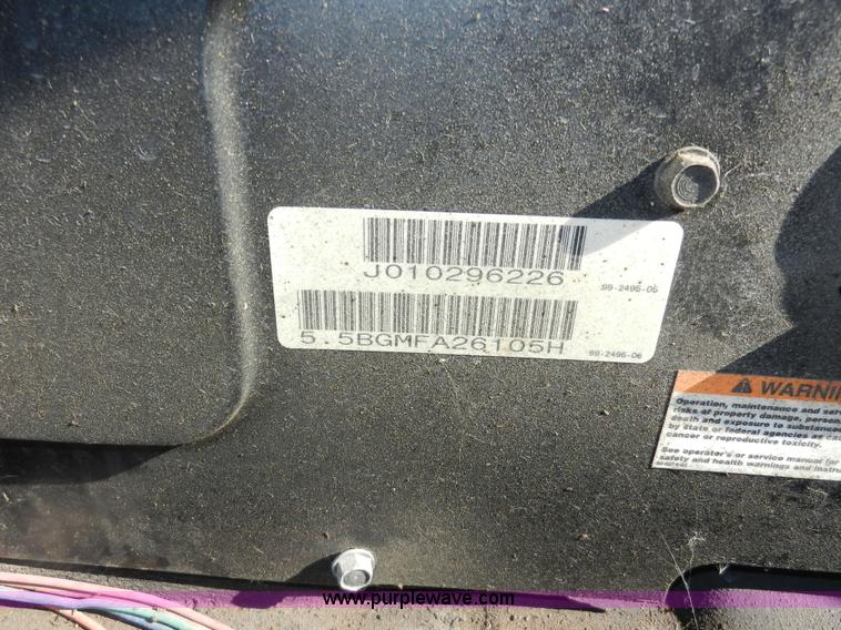 image for item H9567 2002 Roadmaster 46' gooseneck trailer