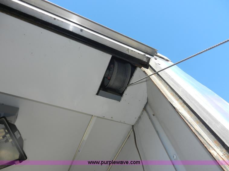 image for item H9567 2002 Roadmaster 46' gooseneck trailer