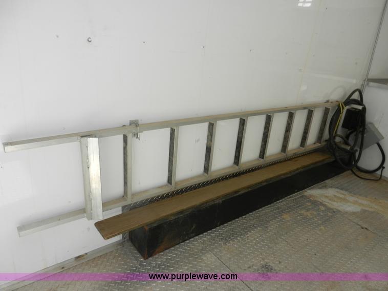 image for item H9567 2002 Roadmaster 46' gooseneck trailer