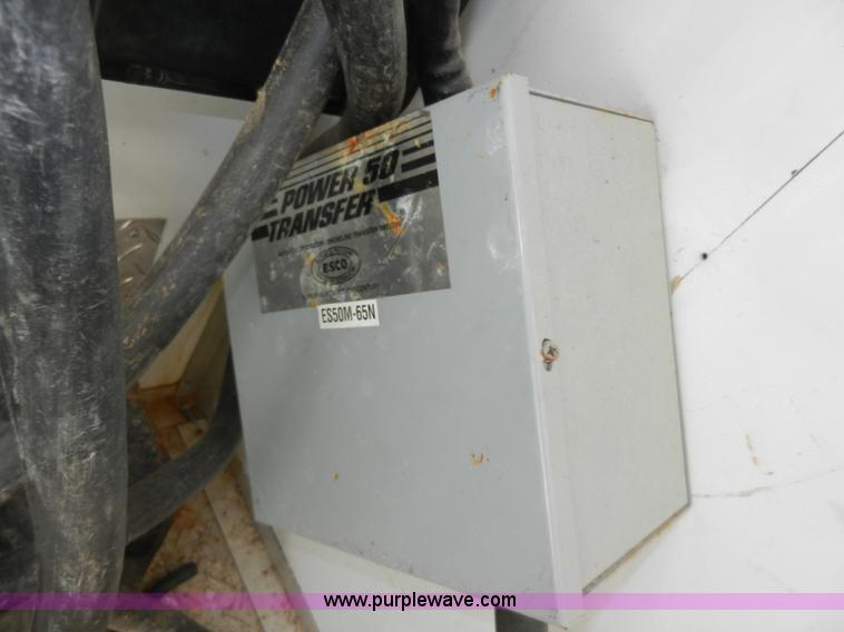 image for item H9567 2002 Roadmaster 46' gooseneck trailer