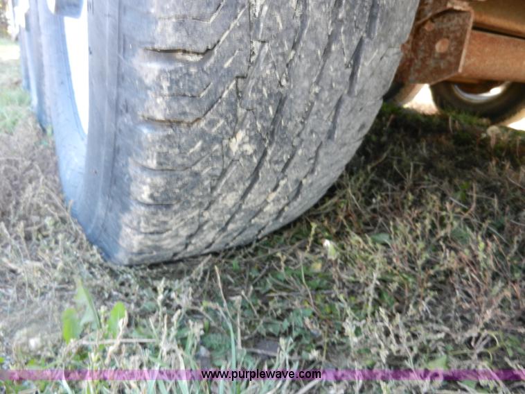 image for item H9567 2002 Roadmaster 46' gooseneck trailer