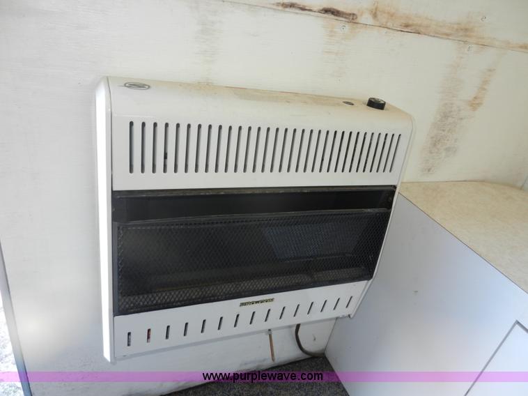 image for item H9567 2002 Roadmaster 46' gooseneck trailer