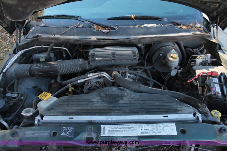 image for item I4700 2001 Dodge Ram 1500 Sport Quad Cab pickup truck