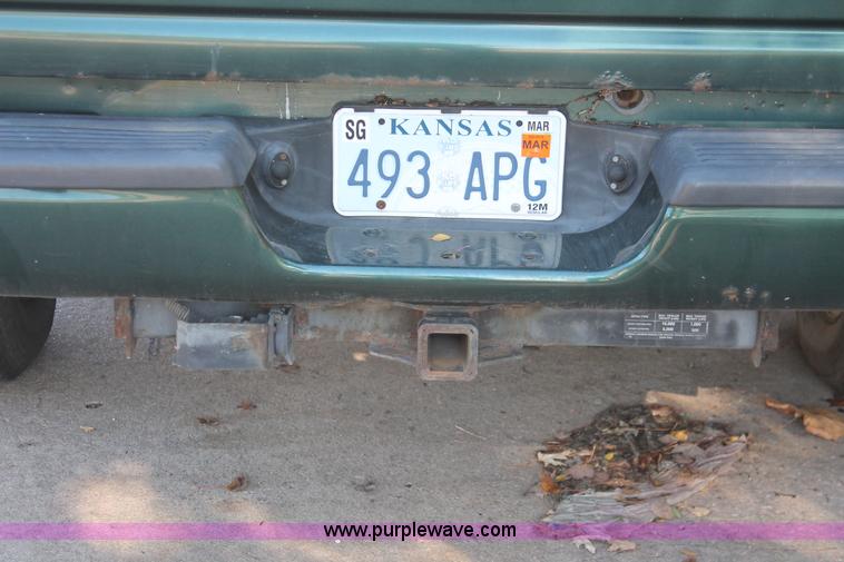 image for item I4700 2001 Dodge Ram 1500 Sport Quad Cab pickup truck