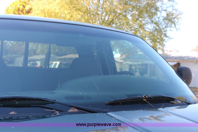 image for item I4700 2001 Dodge Ram 1500 Sport Quad Cab pickup truck