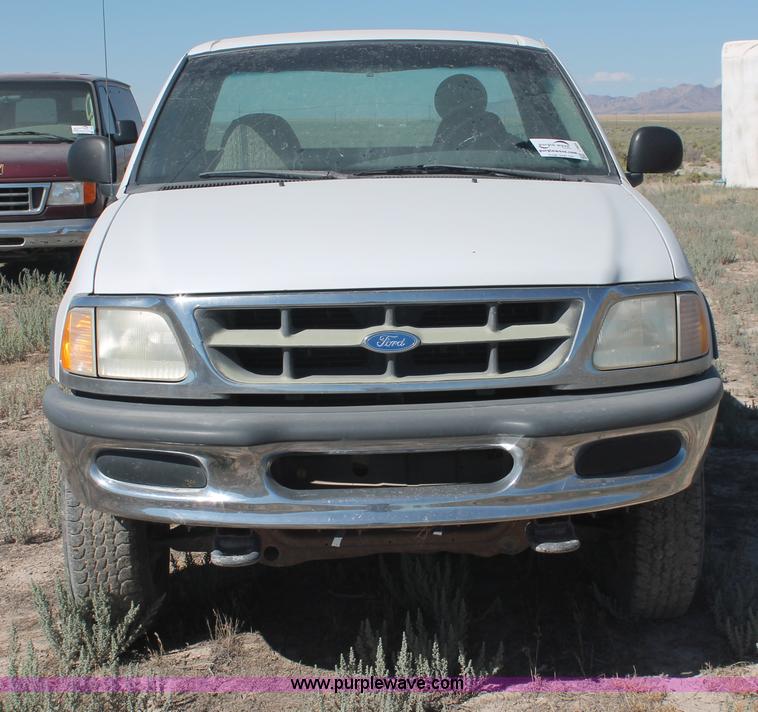 image for item I7805 1997 Ford F150 XL pickup truck