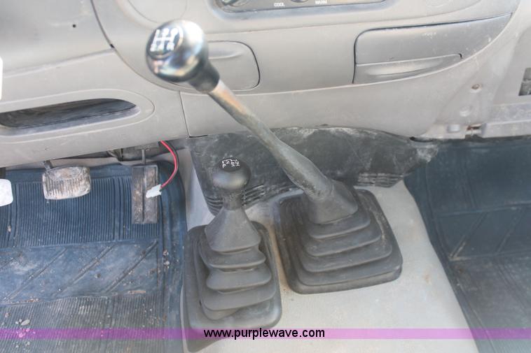 image for item I7805 1997 Ford F150 XL pickup truck