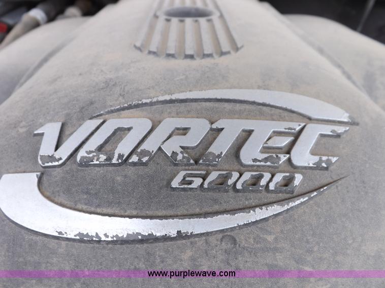 image for item I8257 2006 GMC Yukon Denali SUV