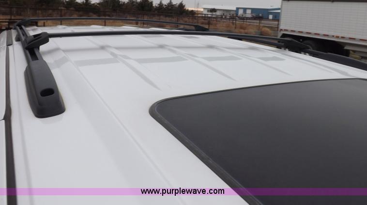 image for item I8257 2006 GMC Yukon Denali SUV