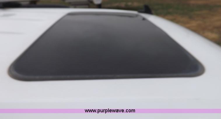 image for item I8257 2006 GMC Yukon Denali SUV