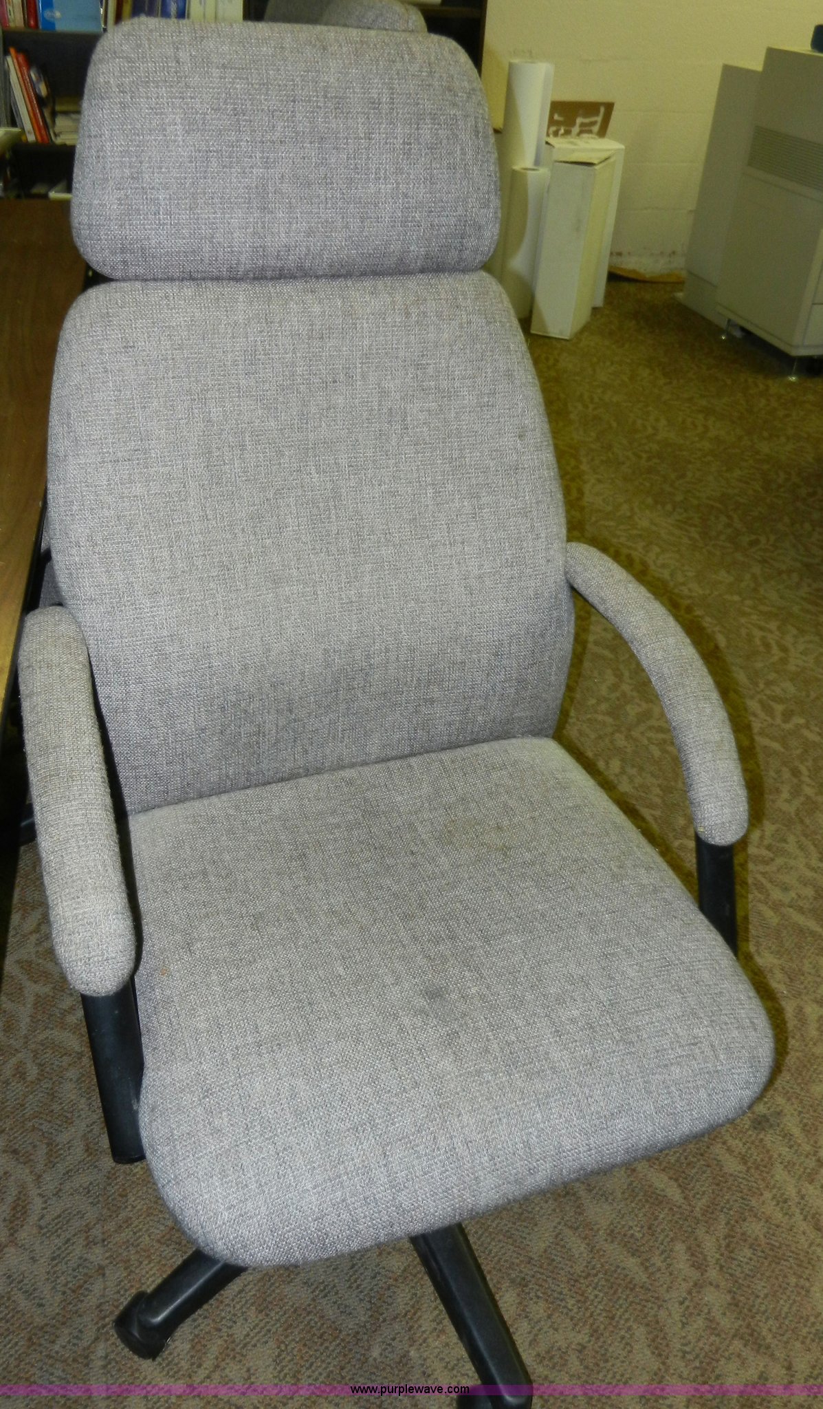 (8) conference room chairs in Kansas City, KS Item AT9271 sold