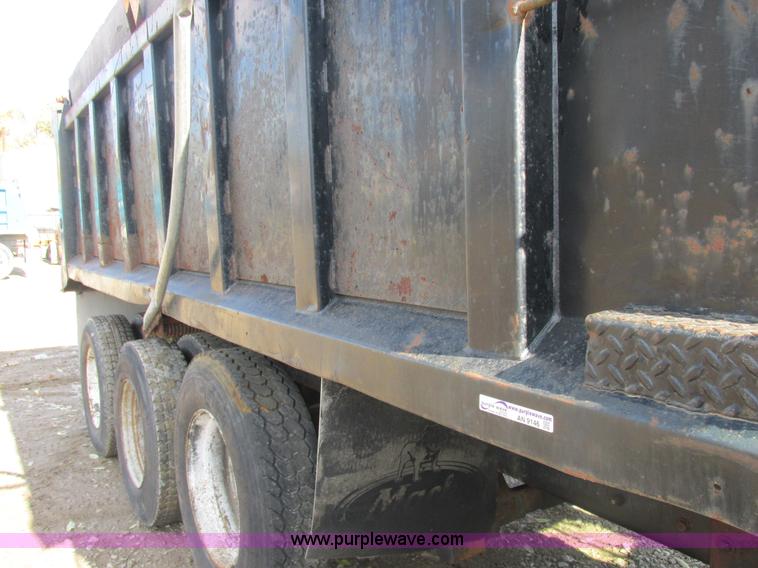 image for item AN9146 1994 Mack RD690S dump truck