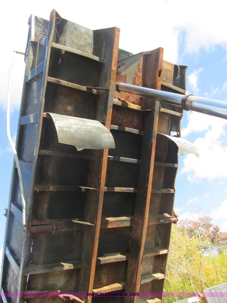 image for item AN9146 1994 Mack RD690S dump truck