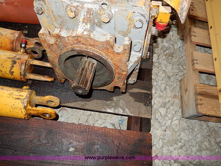 image for item AP9918 Assorted equipment