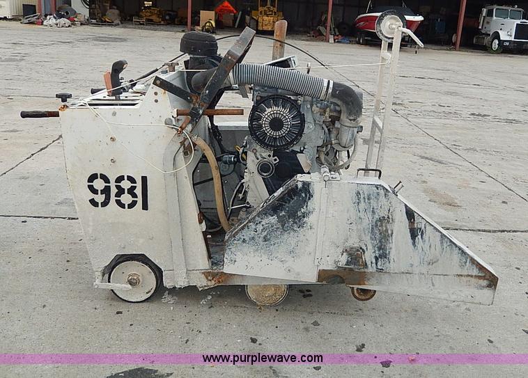 image for item AP9924 Diamond Core concrete saw