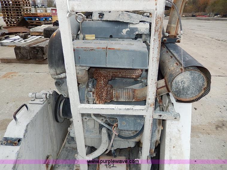 image for item AP9924 Diamond Core concrete saw