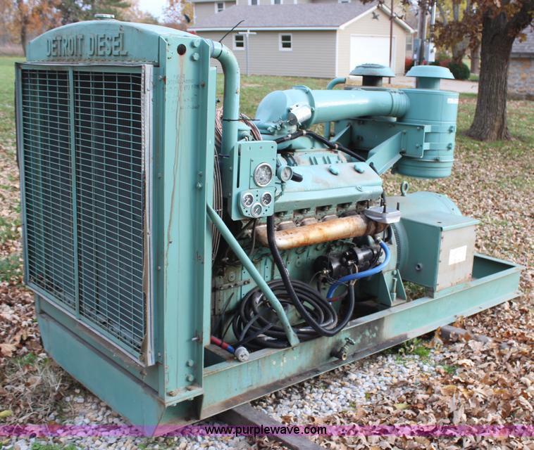 image for item AU9995 Detroit Diesel 175 kW generator