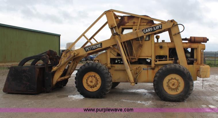 image for item E7956 Pettibone 154D Cary-Lift forklift