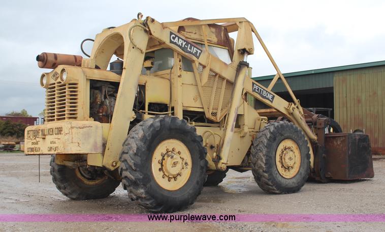 image for item E7956 Pettibone 154D Cary-Lift forklift