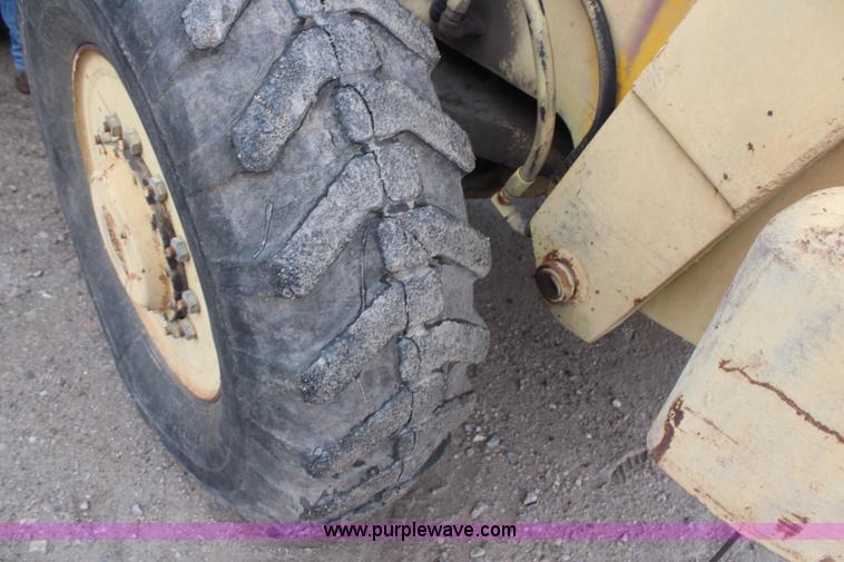 image for item E7956 Pettibone 154D Cary-Lift forklift